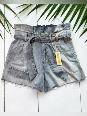 BLANKNYC Paperbag Waist Denim Shorts Size 27 NWT Belted Frayed Hem